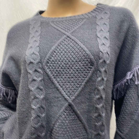 belle Women's Gray/Blue Knit Fringed Pullover Sweater - Picture 2 of 7